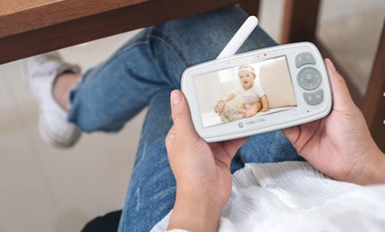 Motorola Babyalarm 4,3" Skærm, Nattilstand – Op til 300 m Rækkevidde