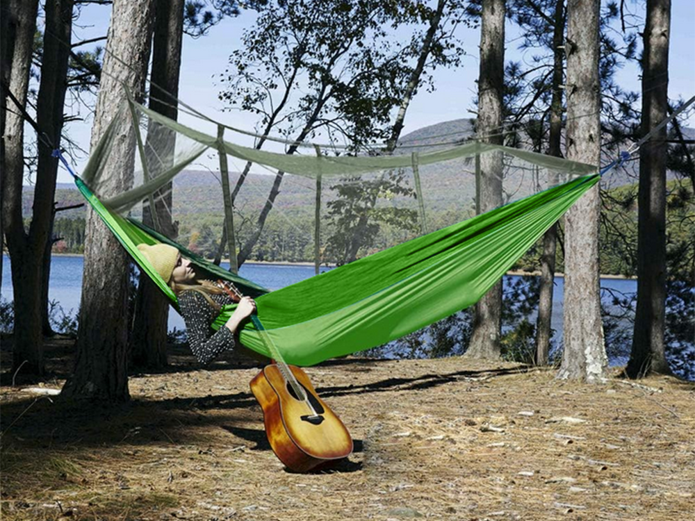 Lättviktshängmatta med myggnät – perfekt för camping och utomhus