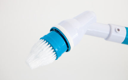 Sladdlös spinnskurmaskin på stav med tillbehör