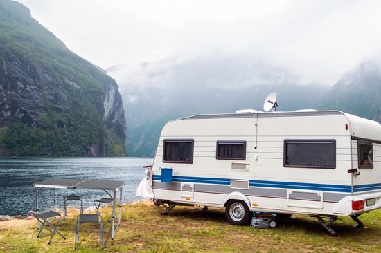 Sammenklappelig Campingbord inkl. 4 stole - Kompakt og Letvægt