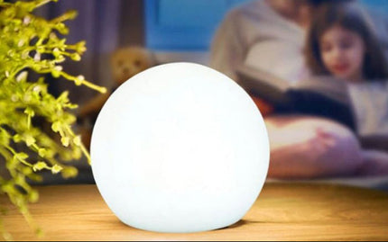 Genopladelig LED-kuglelampe - We Do Better