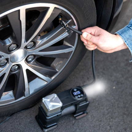 Dunlop Digital Luftkompressor og Dækpumpe - 150 PSI / 10 BAR - 12V