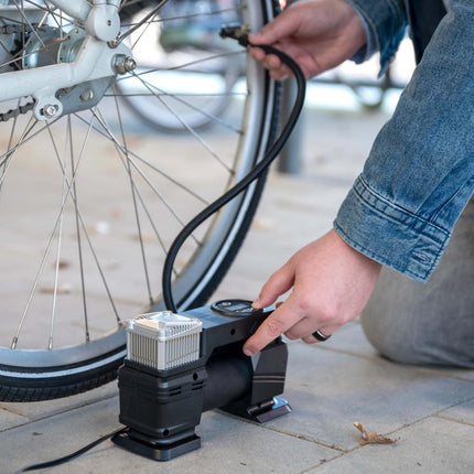 Dunlop Digital Luftkompressor og Dækpumpe - 150 PSI / 10 BAR - 12V