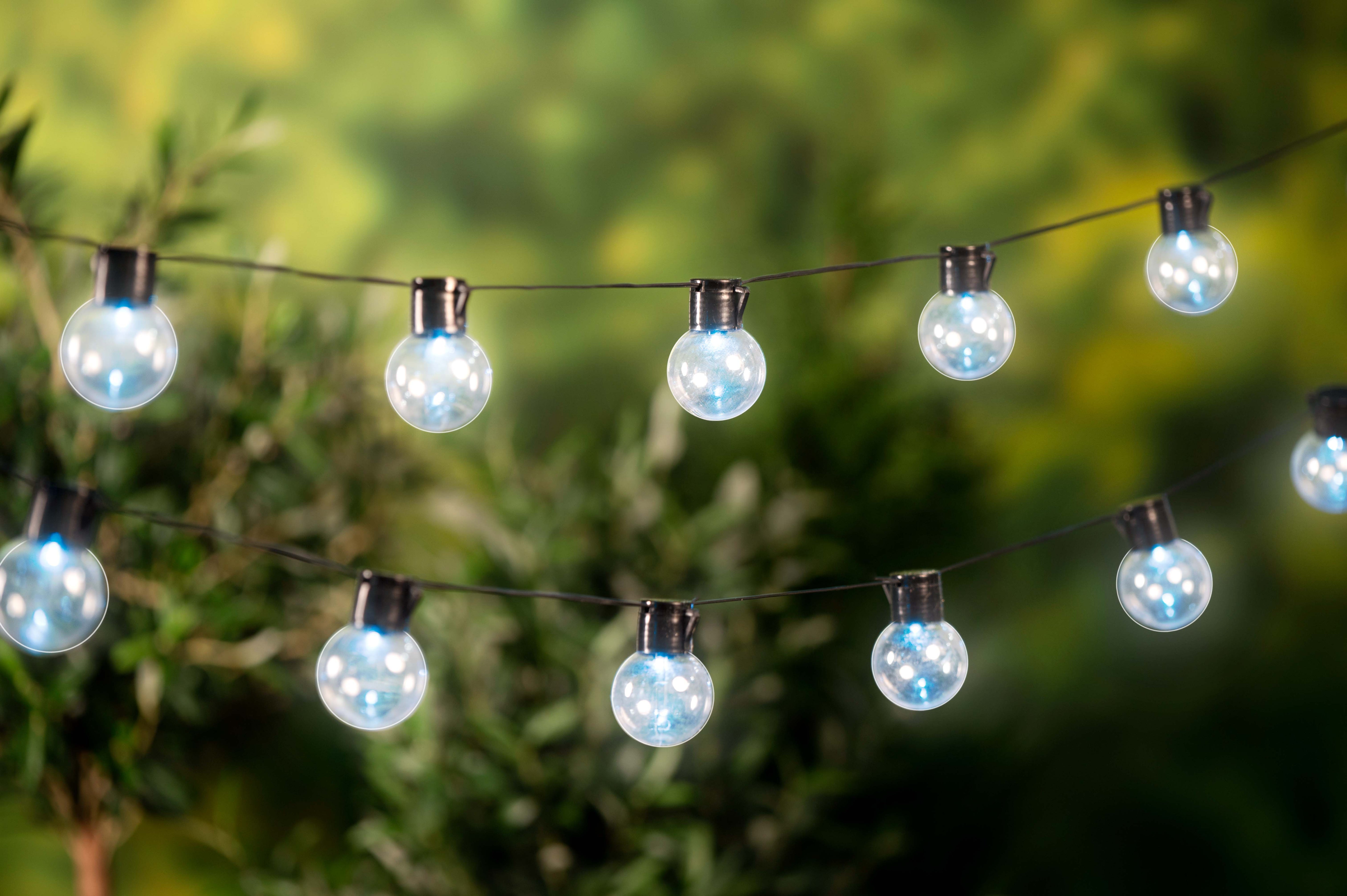 Solljuskedja från Grundig - 4,85 meter med 20 LED-ljus