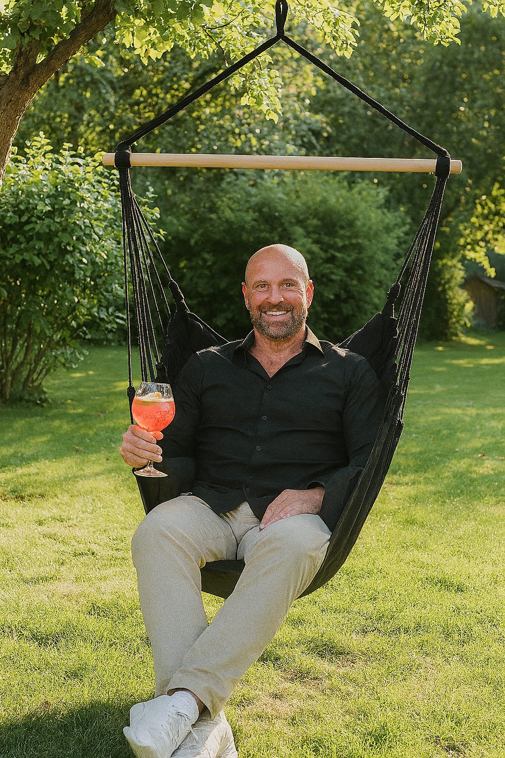 Hängstol inkl. 2 kuddar - KRAFTIG NEDSATTA