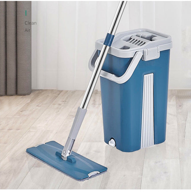 Moppset med klämfunktion i hinken