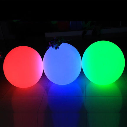 LED-kullampa, 50 cm diameter, laddningsbar via solpanel - Lyser i flera färger RGB 