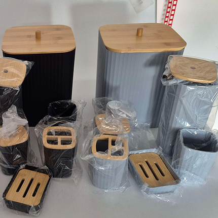 Badeværelses sæt 6 dele med bambuslåg