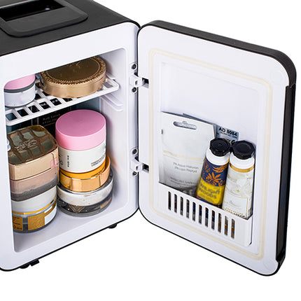 Kompakt Mini Køleskab med 4L Kapacitet - Perfekt til Hjem og Bil