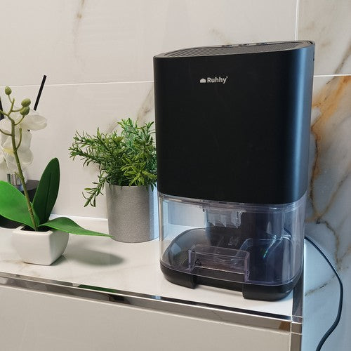 Smart avfuktare med vattentank