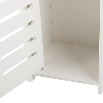 Smalt Badeværelsesskab – Perfekt til Opbevaring i Små Rum