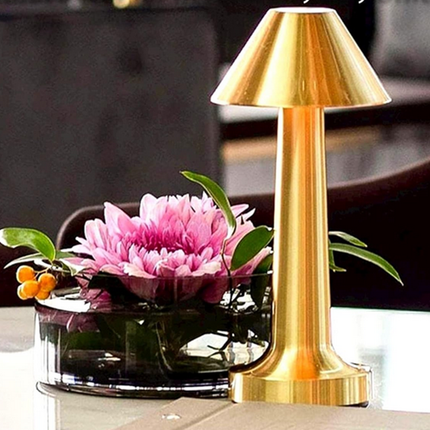 Smart Lampe med Touch Funktion – 3-Trins Lys & Genopladelig Batteri