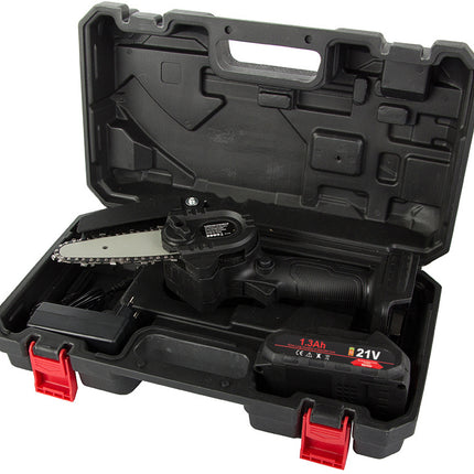 Liten sladdlös motorsåg – perfekt för trädgården och gränden