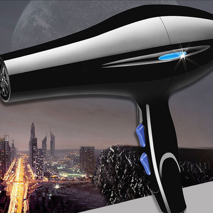 Kraftfull hårtork med justerbar jonisering, diffusor och stylingmunstycke