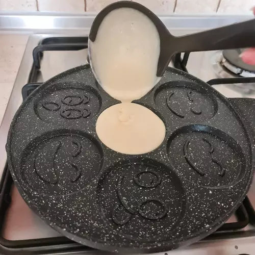 Pannkakspanna med smileys - lägg till kul i din matlagning