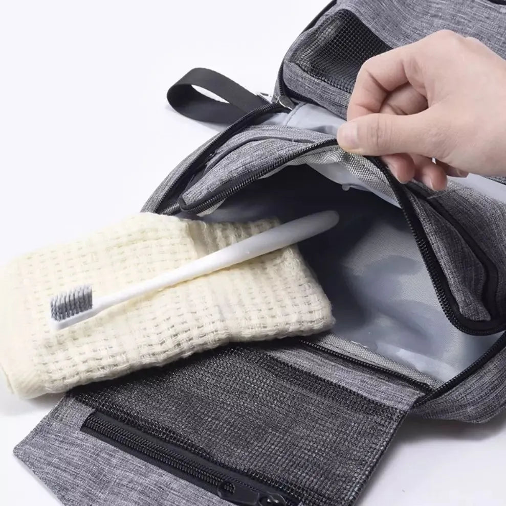 Toilettaske med Krog – Vandafvisende Rejsetaske med 3 Rum