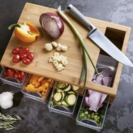 Skærebræt med 4 grøntsagsbeholdere i Bambustræ