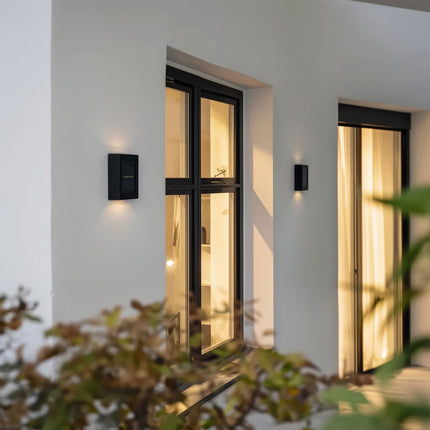 2 stk. Solcellelamper til haven – Udendørs LED Solar lamper i stilrent design