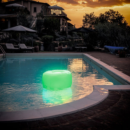 Oppusteligt puf med LED lys - We Do Better